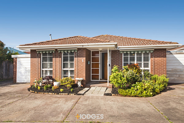 5/39 Plummer Road Mentone