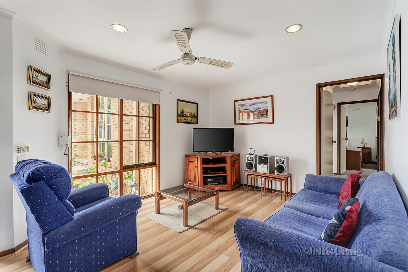 5/4 Nelson Street, Ringwood
- Print Image 1