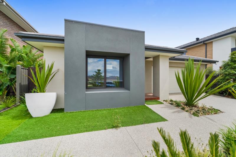 55 Citybay Drive, Point Cook VIC 3030 