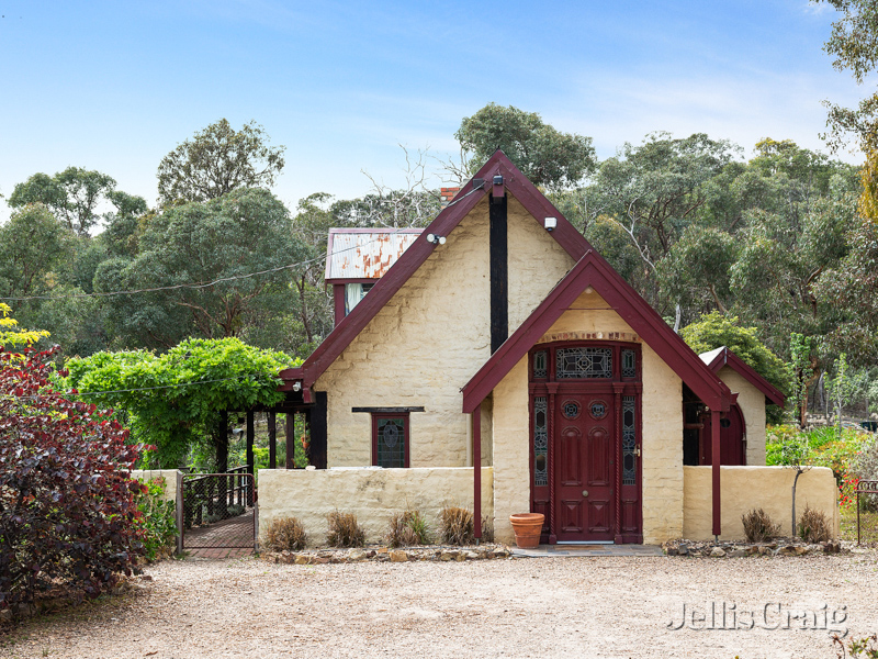 55 Heather Avenue, Hurstbridge
- Print Image 1
