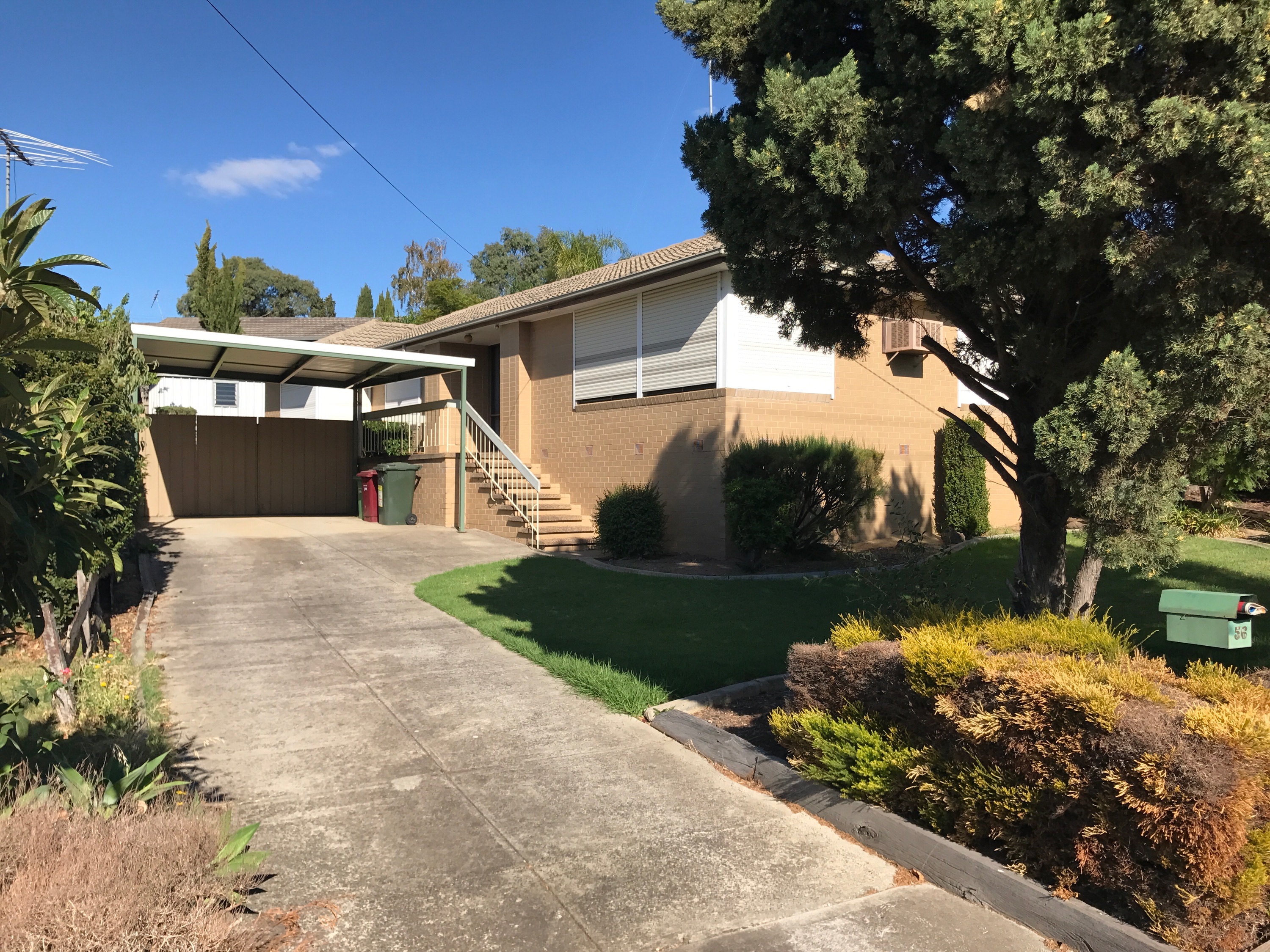 56 North Circular Rd Gladstone Park VIC 3043 