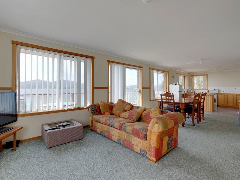 570 White Beach Road, WHITE BEACH, TAS, 7184