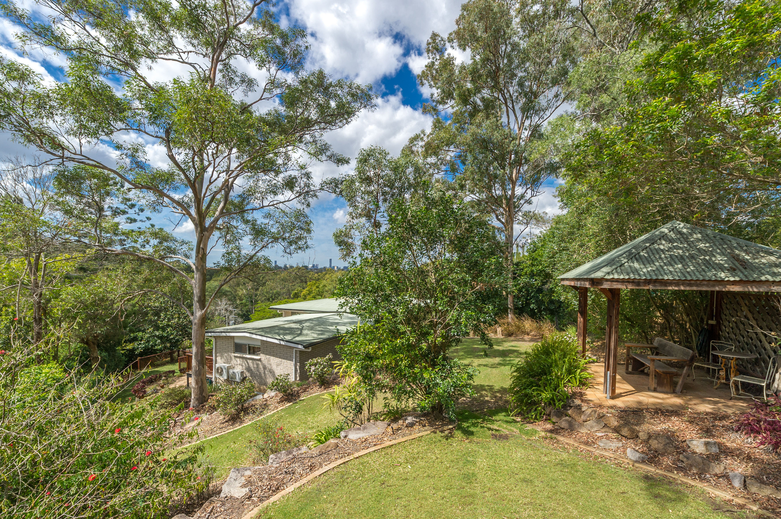 58 Barnett Road, Bardon QLD 4065