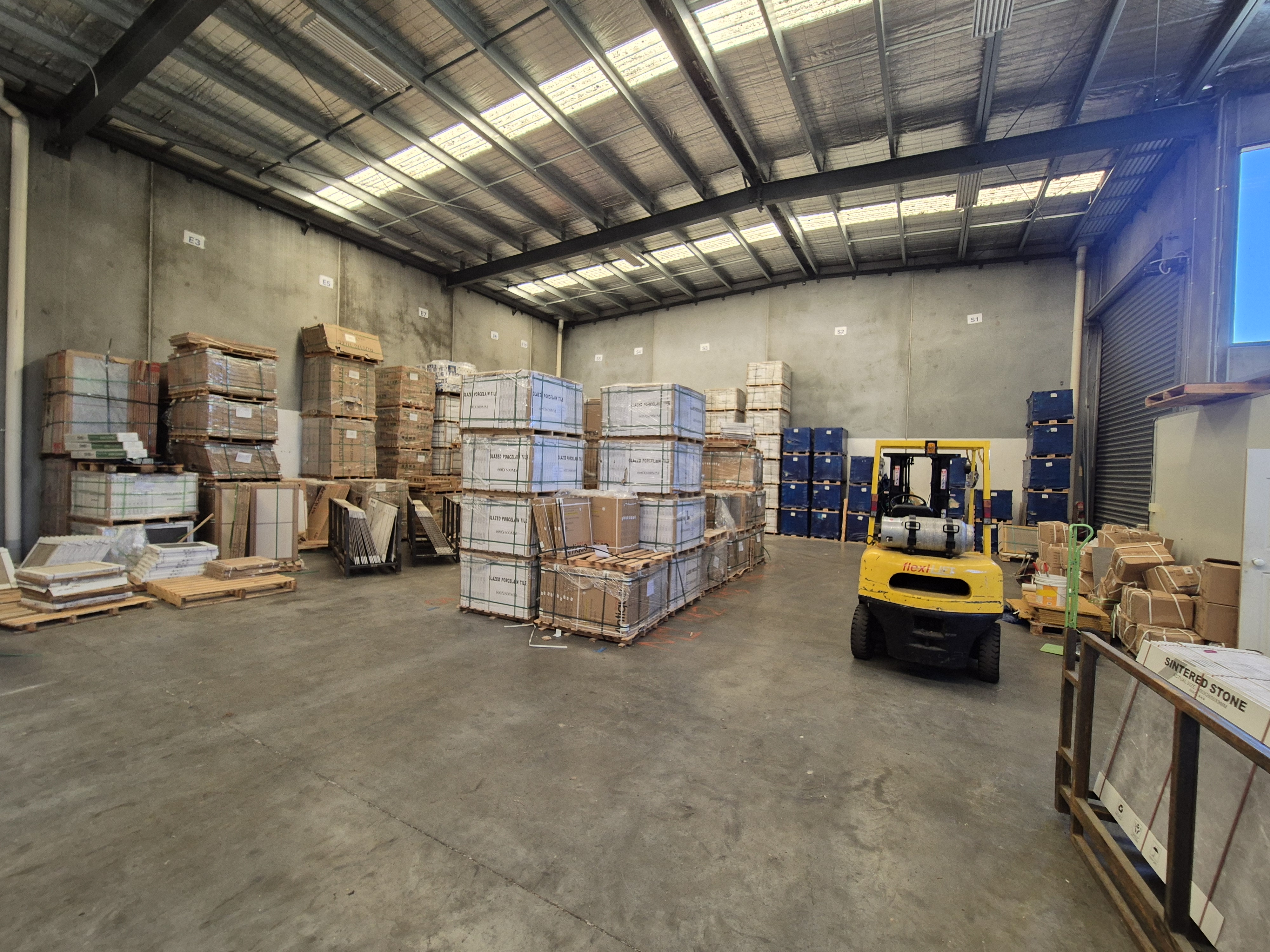 Functional Warehouse in Prime Dandenong Location 2