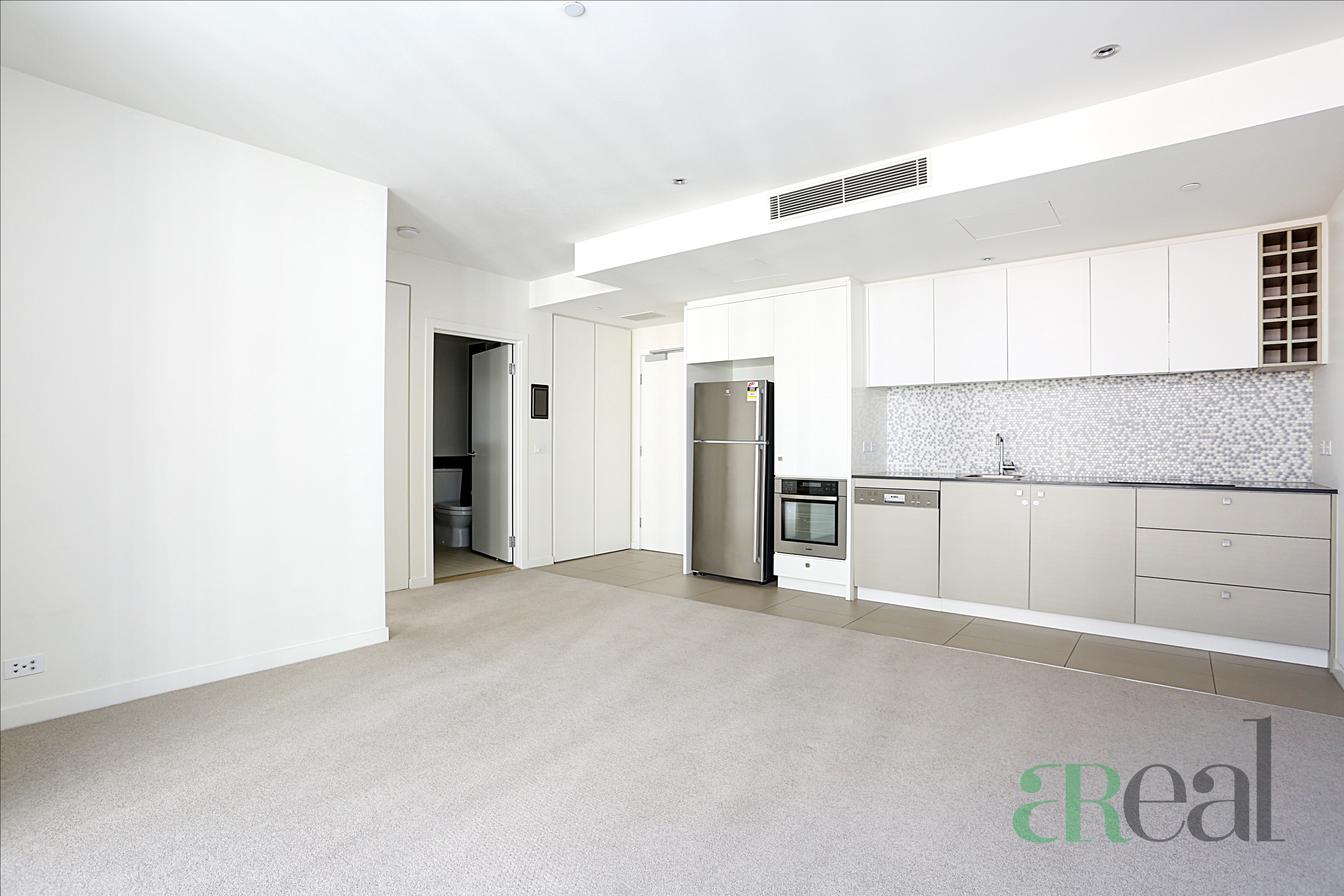 5D/9 Waterside Place, Docklands VIC 3008 