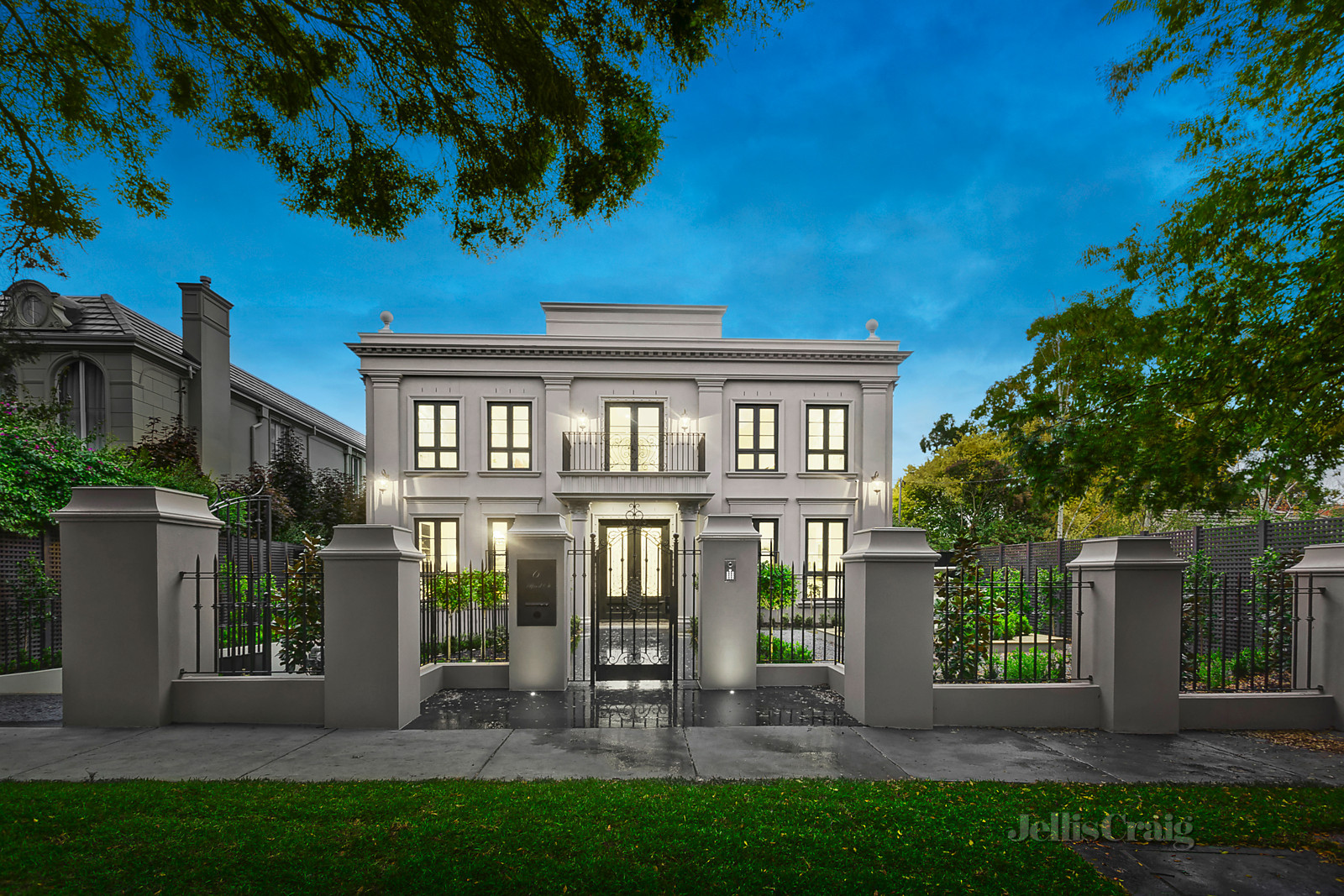 6 Alfred Street, Kew
- Print Image 1