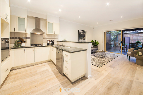 6 Aralee Place Brighton East