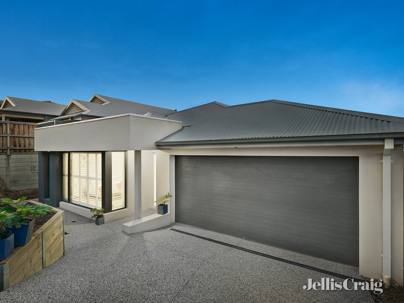 6 Baddeley Circuit, Croydon
- Print Image 1