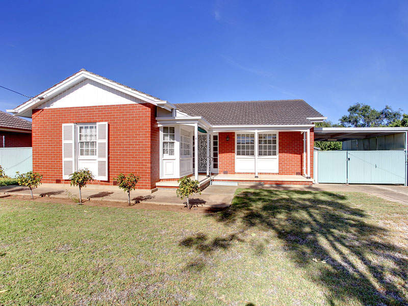 6 Elizabeth Road