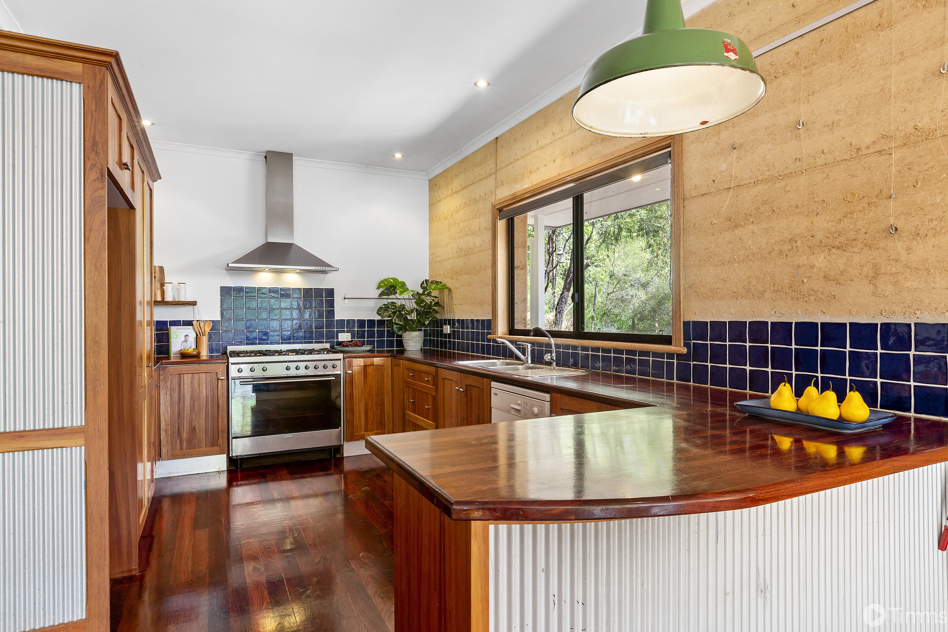 6 Elmstead Drive