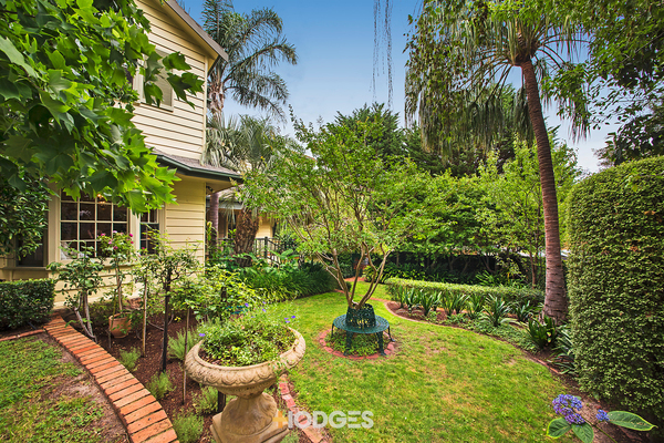 6 Harfleur Avenue Beaumaris