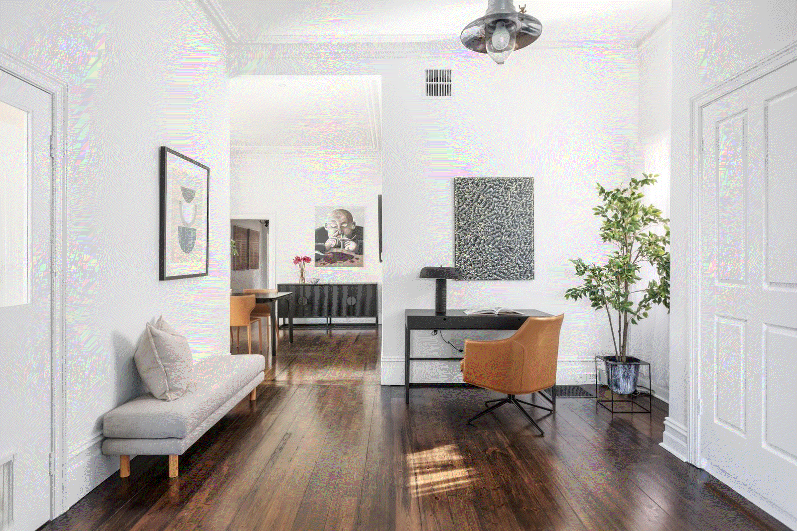 https://images.listonce.com.au/listings/6-kinkora-road-hawthorn-vic-3122/319/01181319_floorplan_01.gif?UjZJYZXaNs8