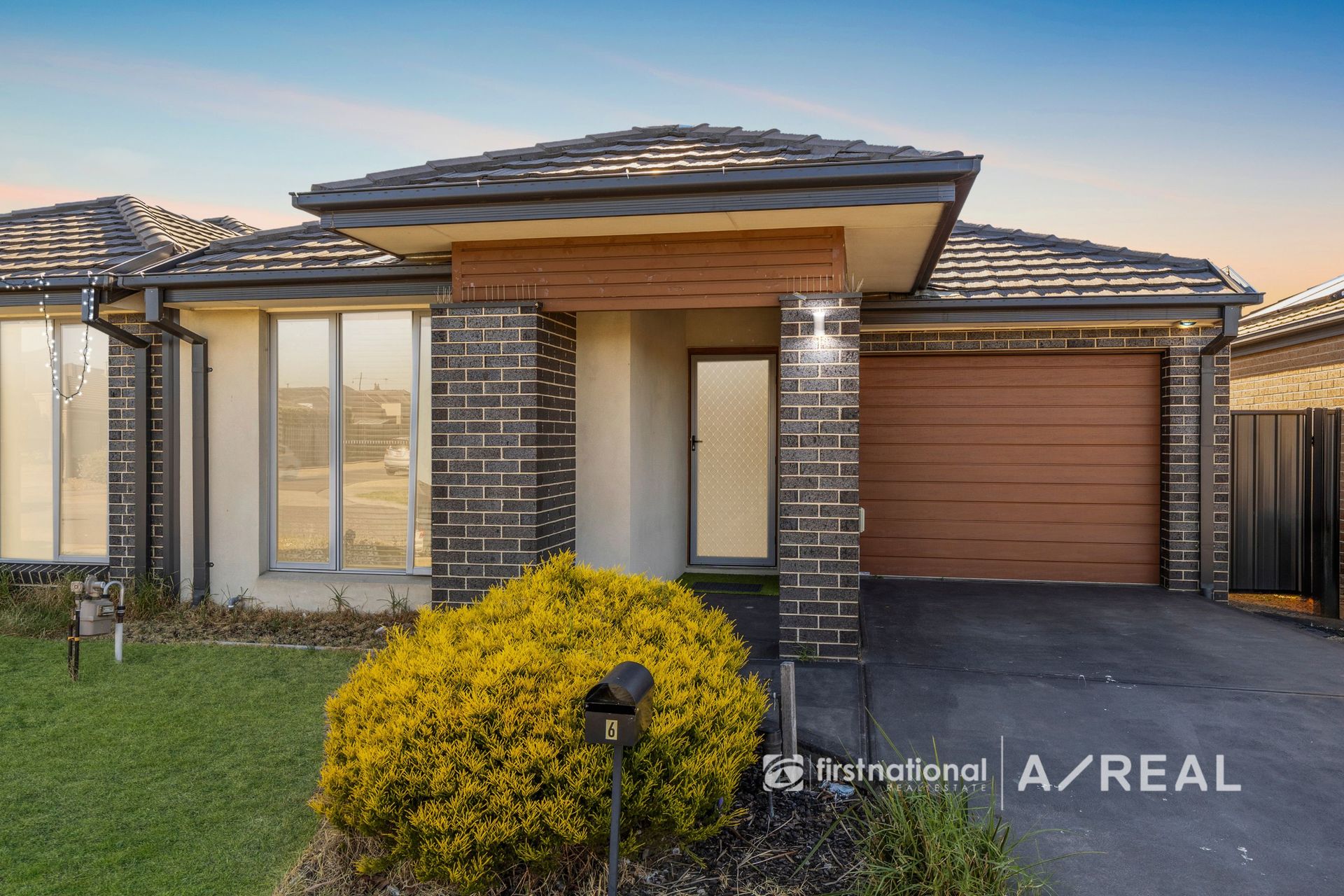 6 Millicent Drive, Craigieburn VIC 3064 