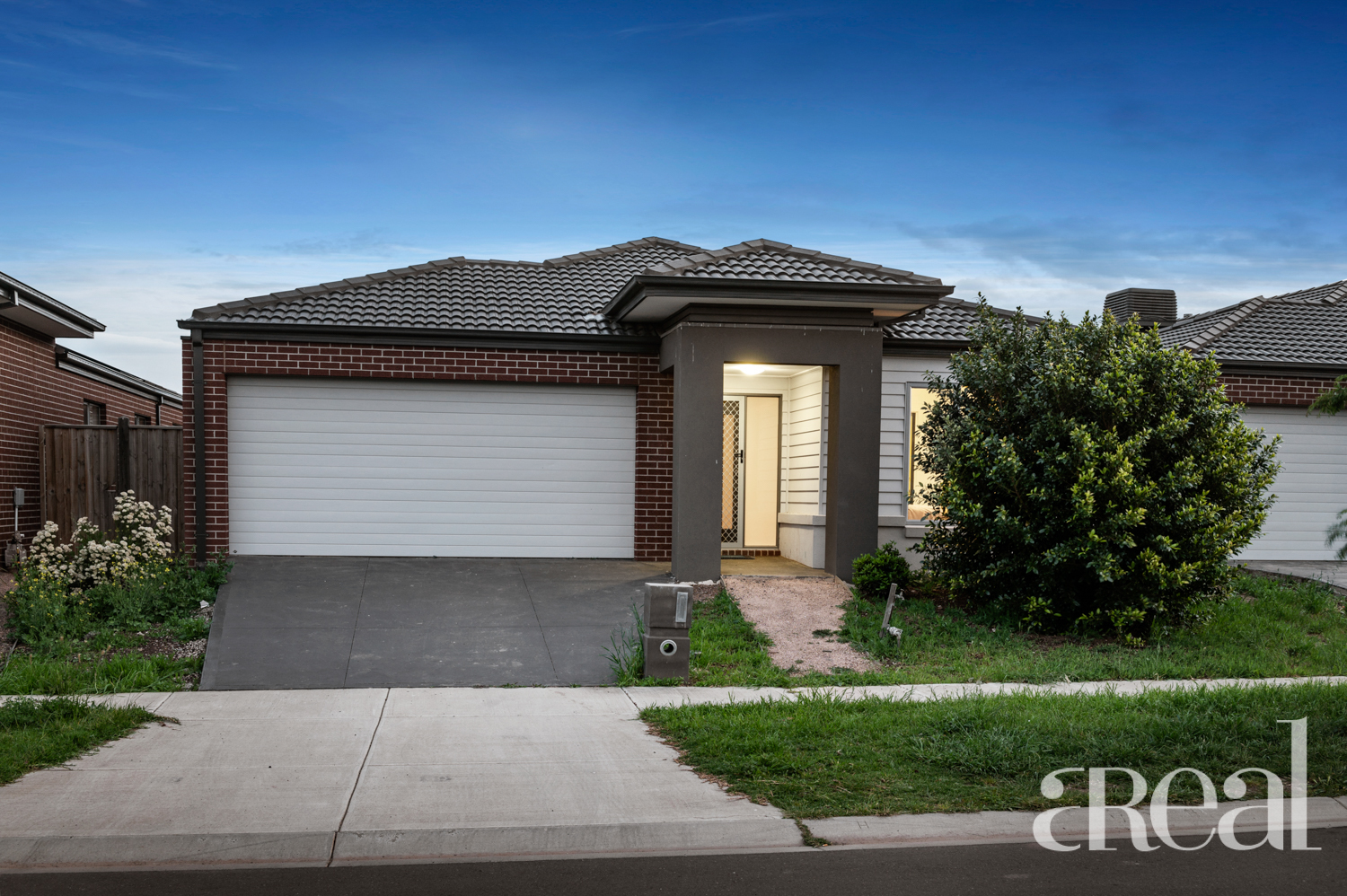 6 Ostend Crescent, Point Cook VIC 3030 