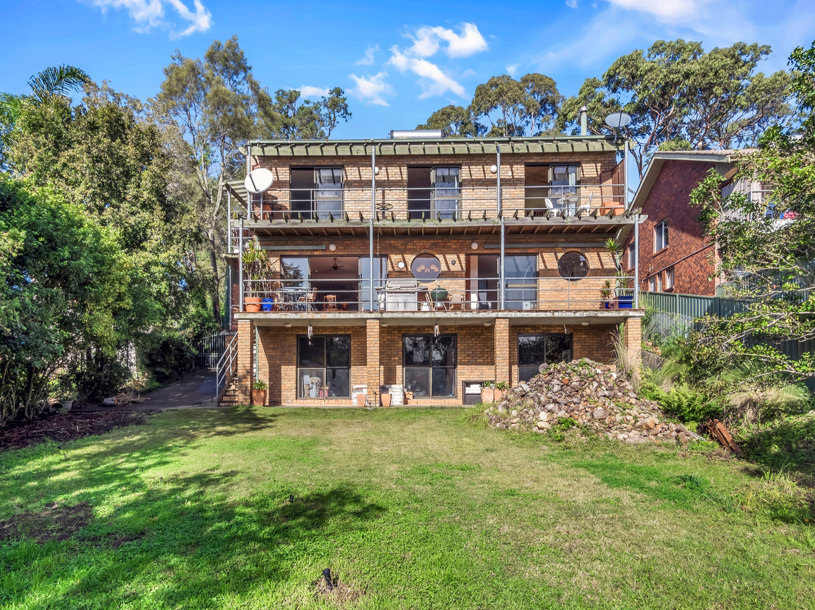 6 Point Road, Mooney Mooney NSW 2083