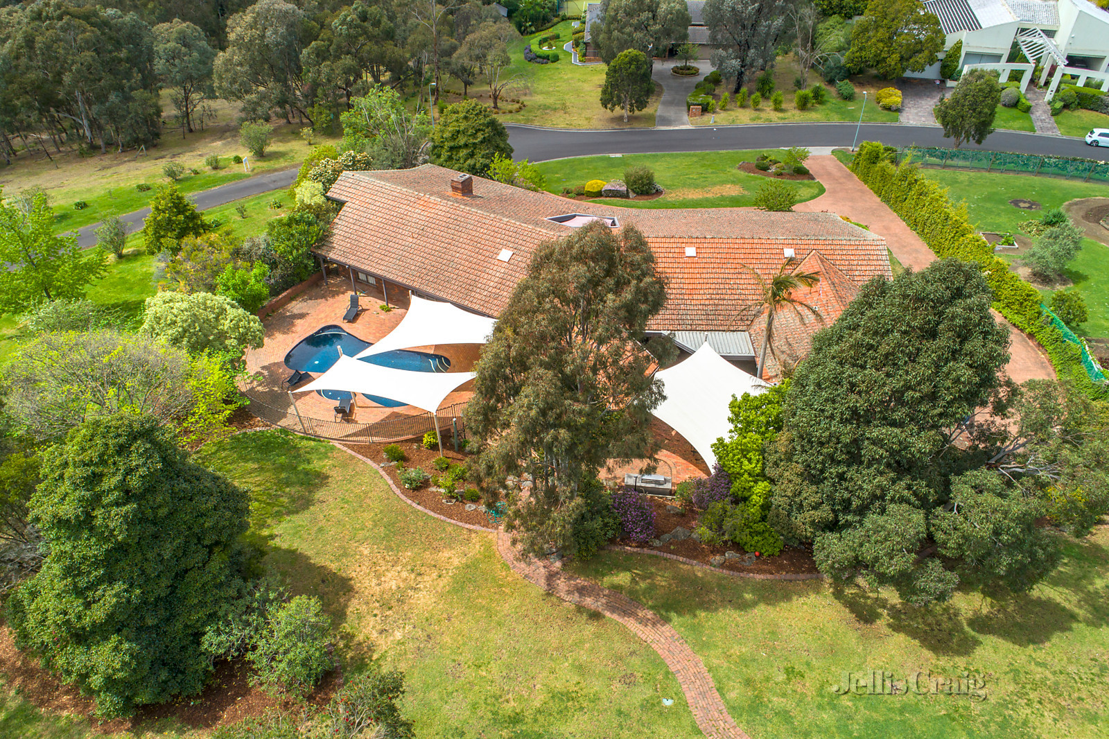 6 Tuscany Rise, Templestowe
- Print Image 1