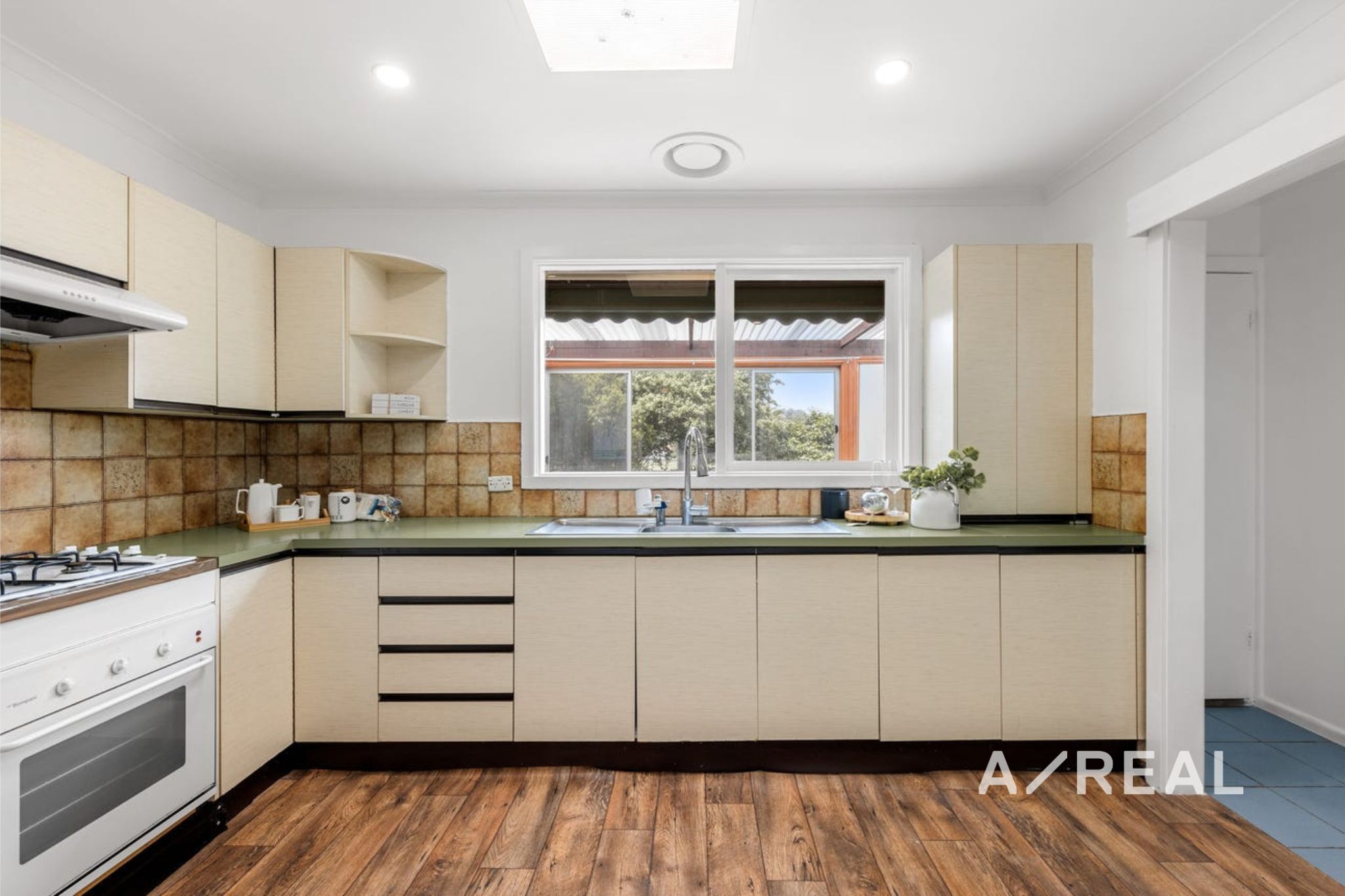 6 William Road, Croydon VIC 3136 