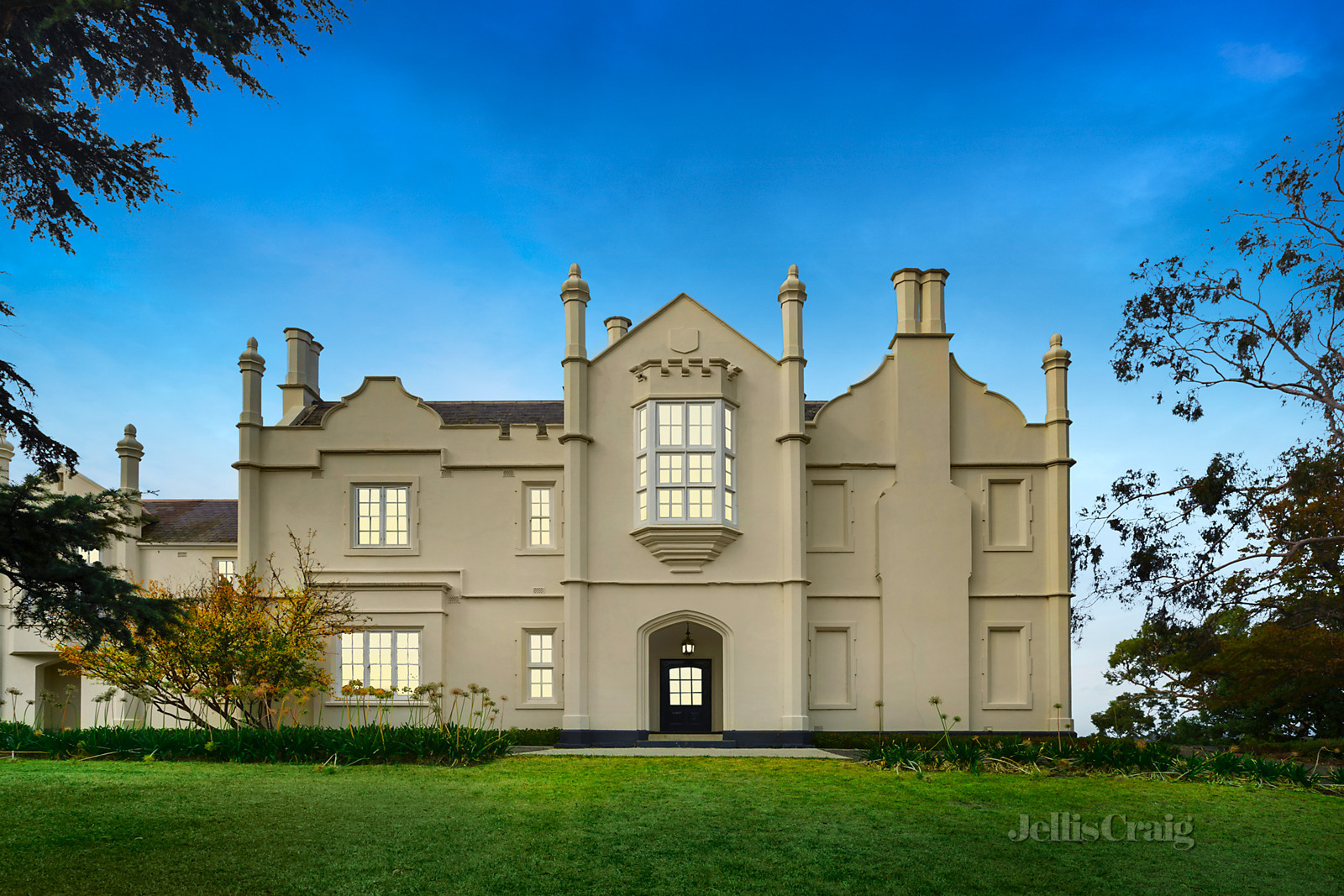 60-74 Buckingham Drive, Heidelberg
- Print Image 1