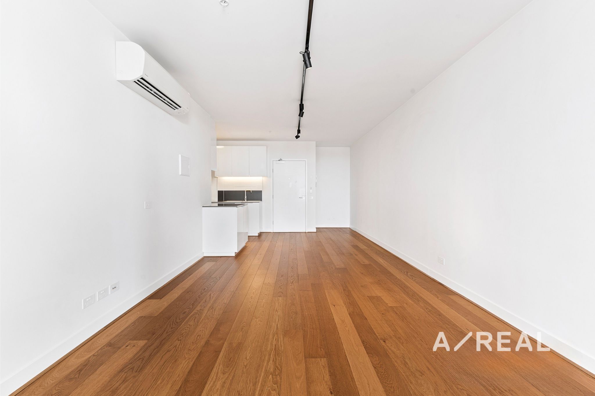 607/10 Trenerry Crescent, Abbotsford VIC 3067 