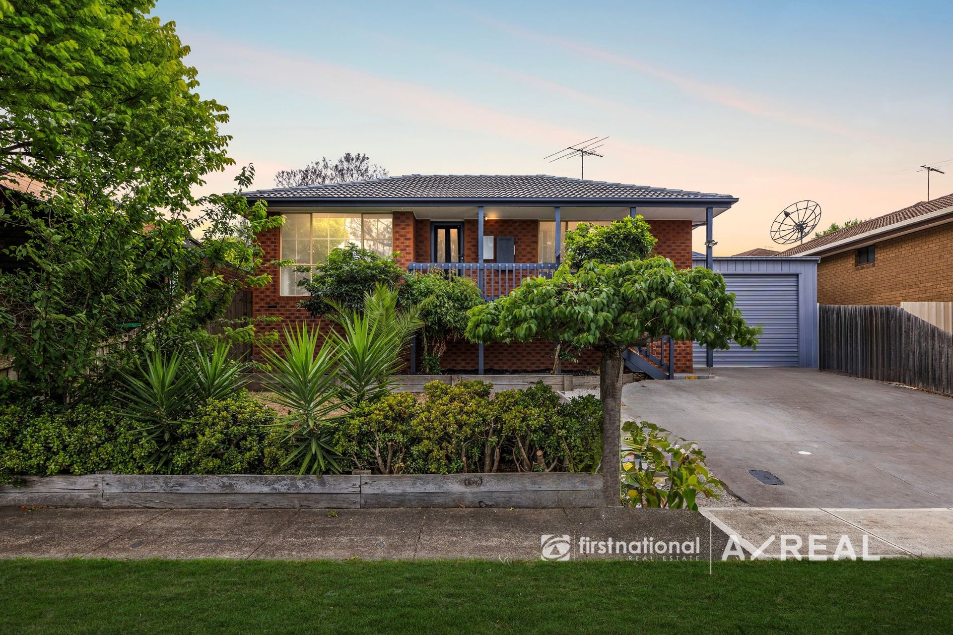 61 Thompson Circuit, Mill Park VIC 3082 