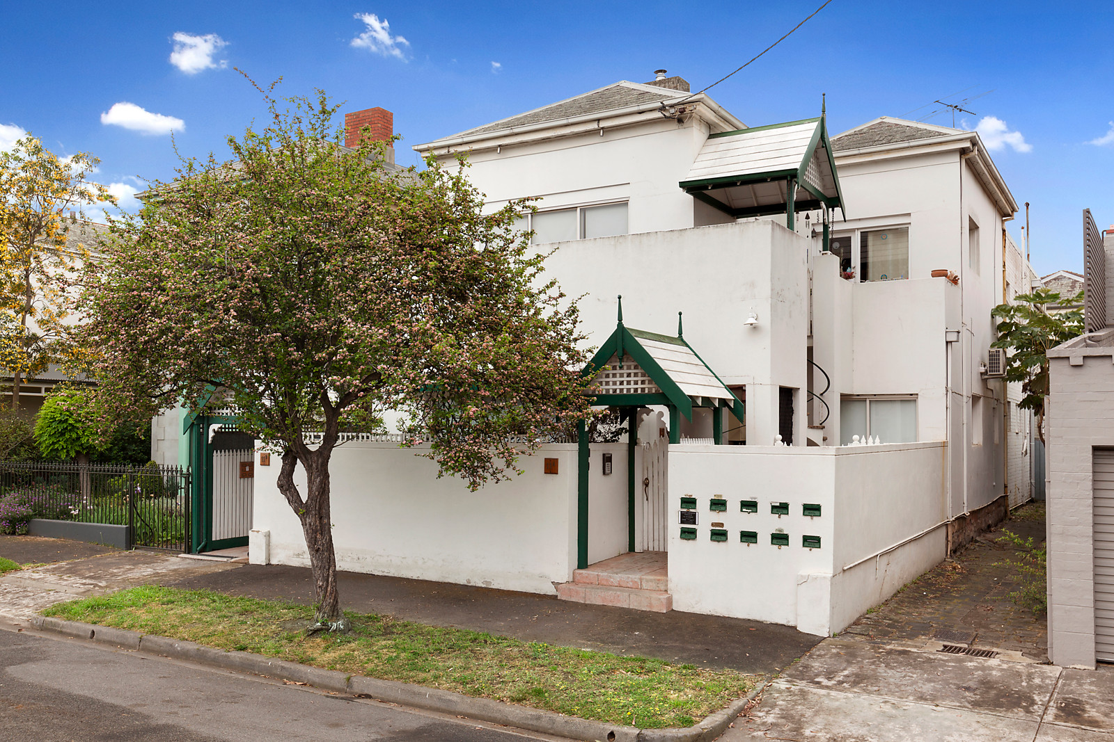 6/11 Anderson Street, South Melbourne RT Edgar