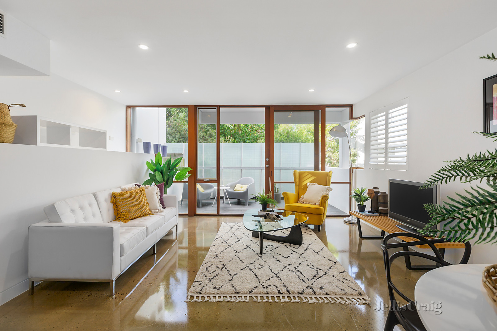 6/136 High Street, Northcote
- Print Image 1