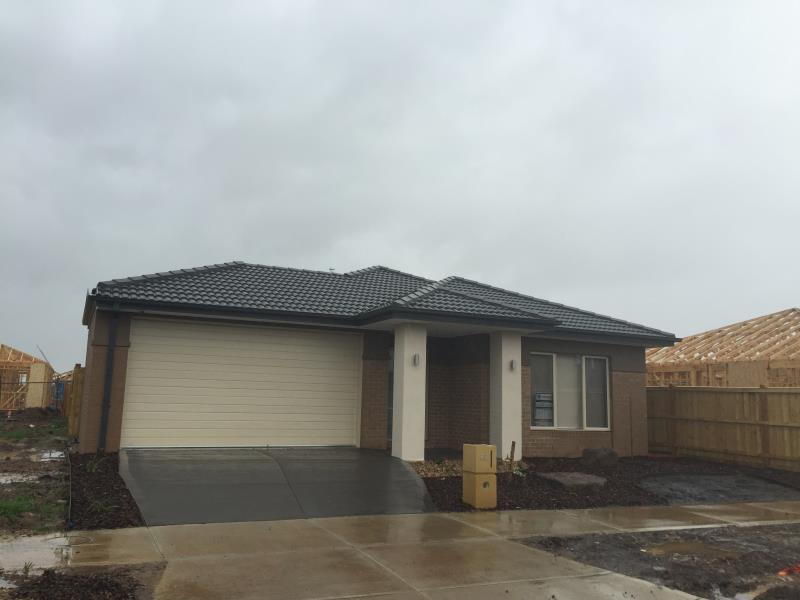 63 Carmen Road, Point Cook VIC 3030 