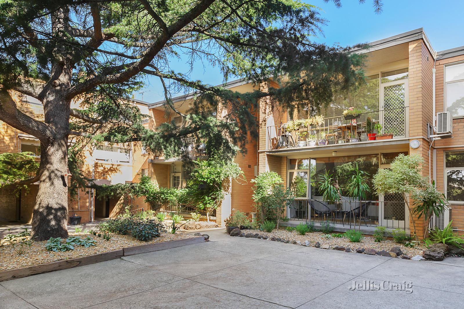 6/32 Berkeley Street, Hawthorn
- Print Image 1