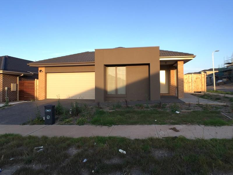 65 Noorat Place, Cranbourne North VIC 3977 