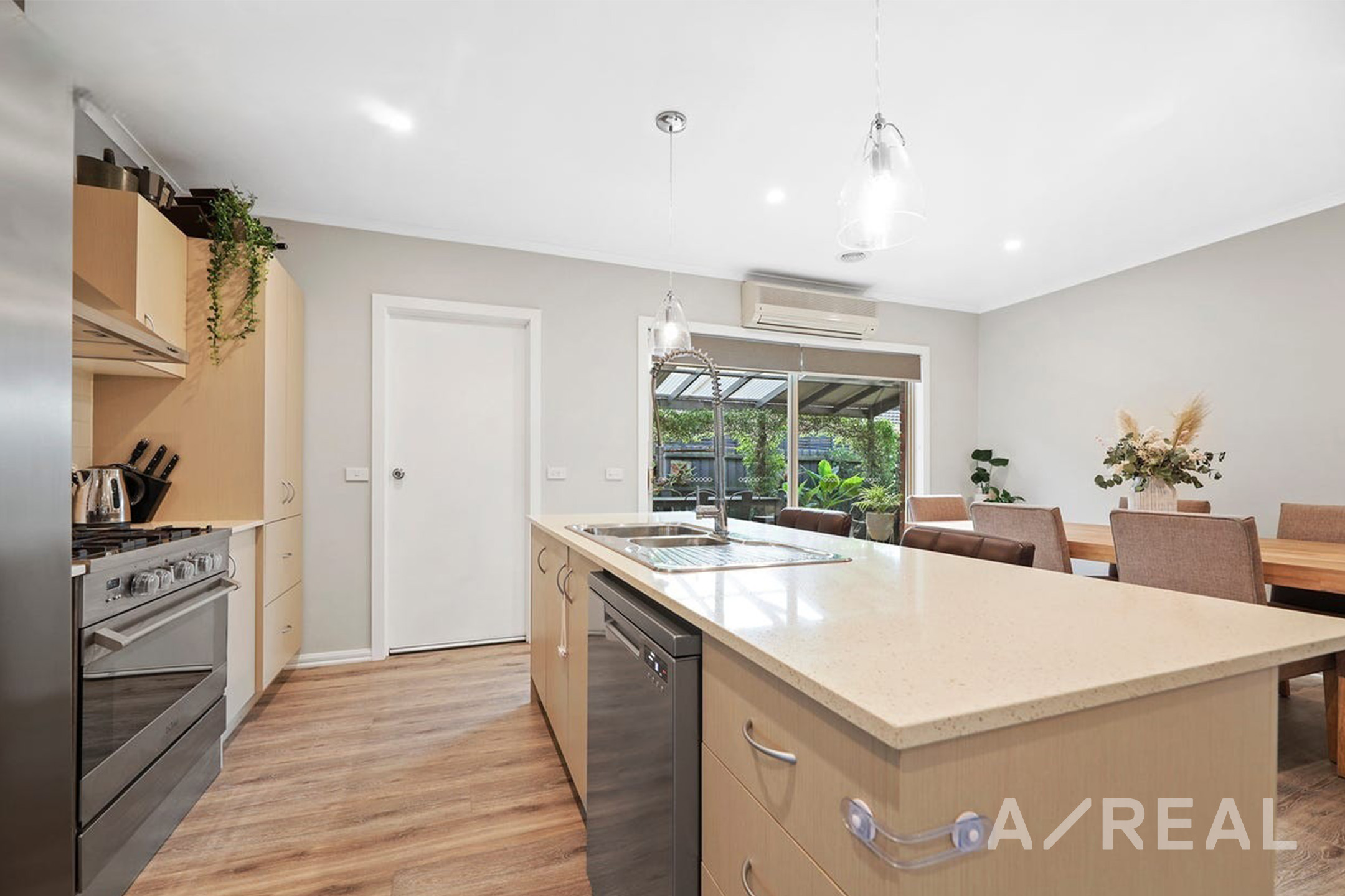 65 Red Gum Circuit, Pakenham VIC 3810 