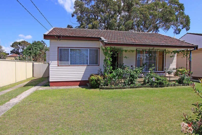 65 Woodfield Boulevard, Caringbah NSW 2229 