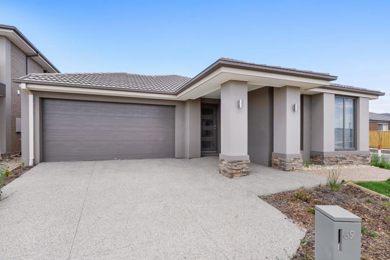 69 Bondi Parade, Point Cook VIC 3030 