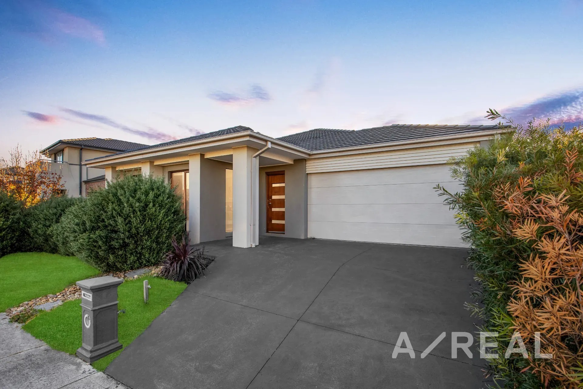 7 Aldinga Avenue, Point Cook VIC 3030 