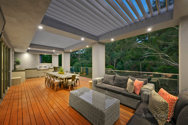 7 Conos Court