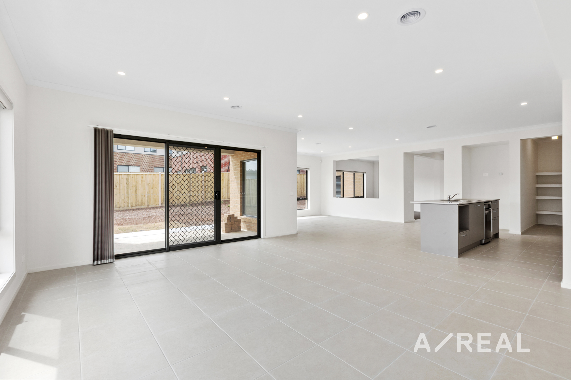 7 Largo Circuit, Junction Village VIC 3977 