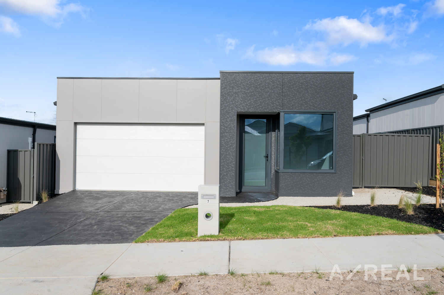 7 Verbier Road, Pakenham VIC 3810 