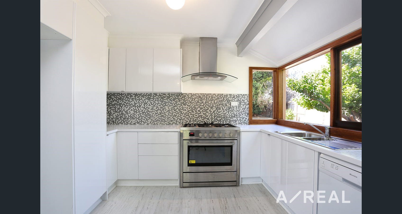 70 Benjamin Dr Lara VIC 3212 