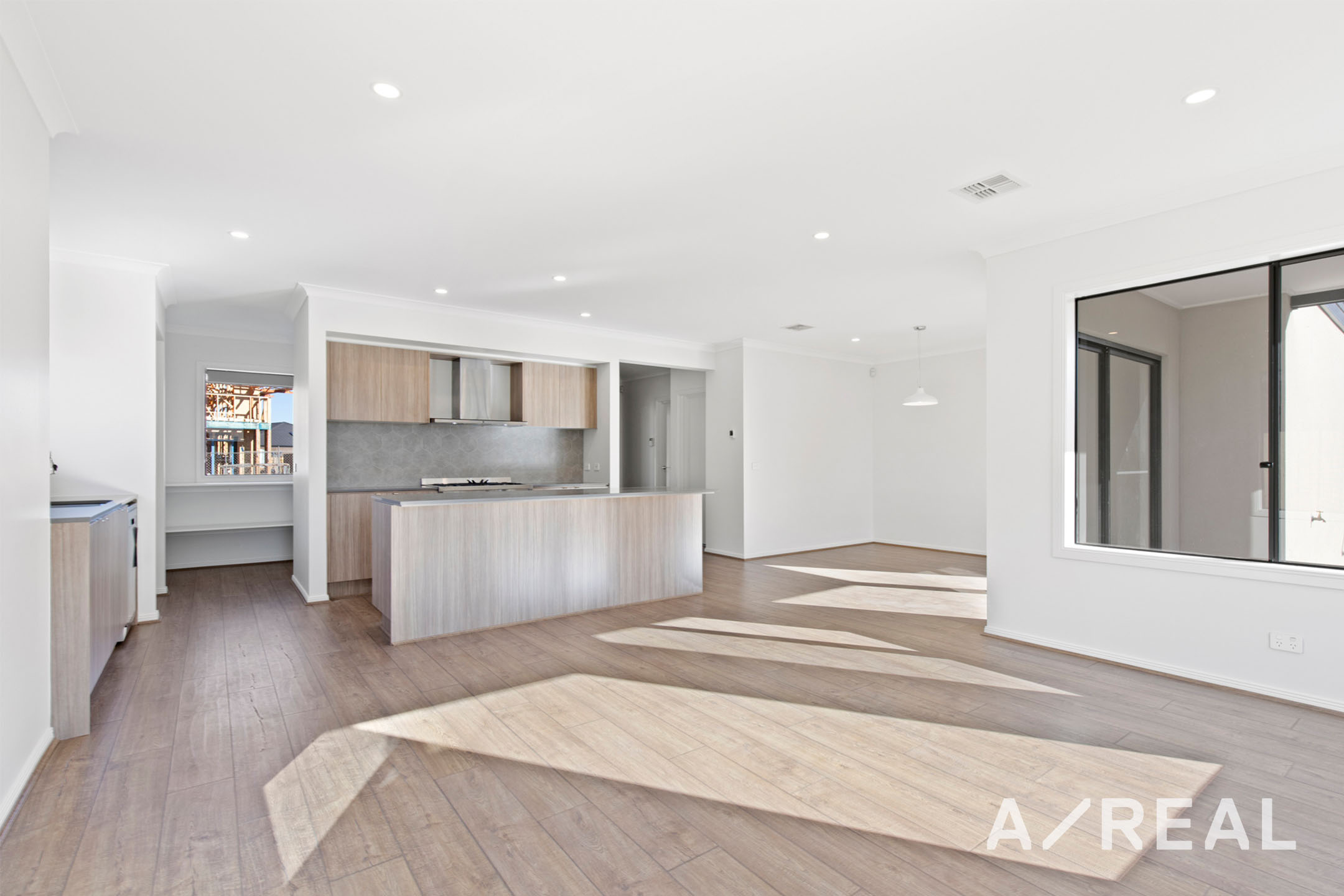 70 Cordhill Cct Aintree VIC 3336 