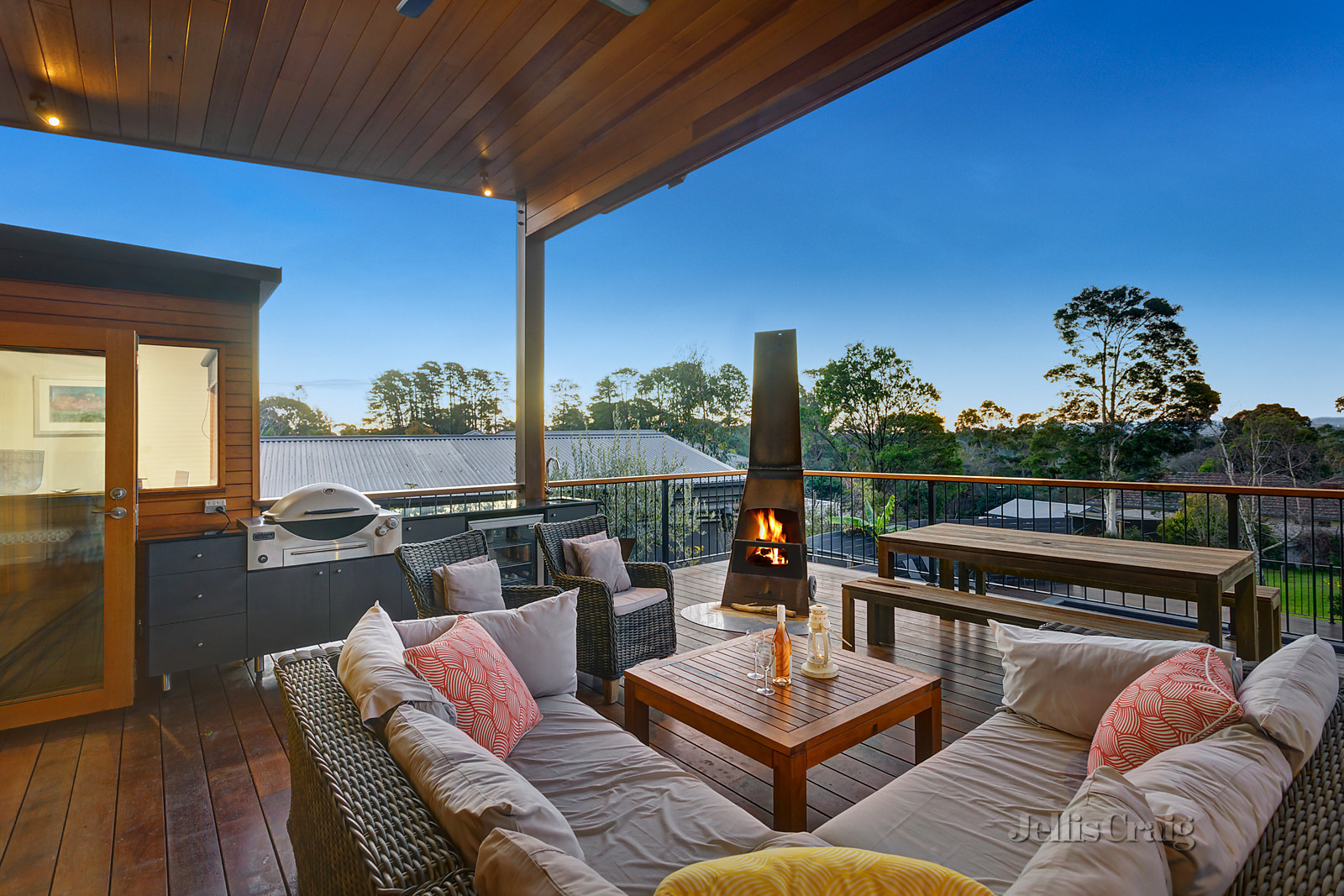 703 Park Road, Park Orchards
- Print Image 1