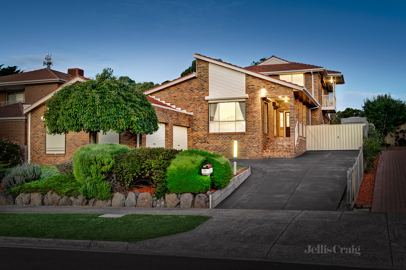 71 Partridge Way, Mooroolbark
- Print Image 1