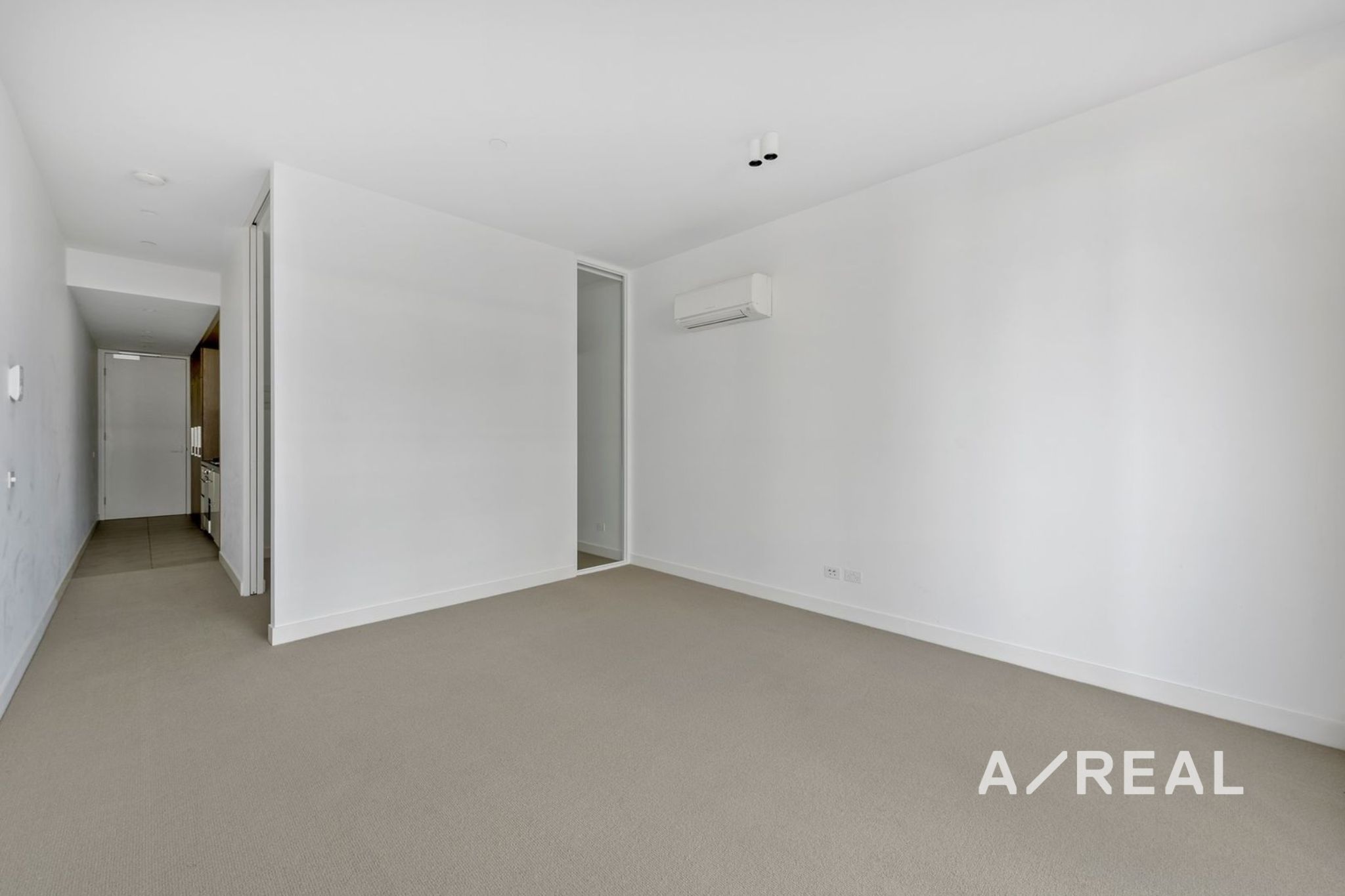 711/74 Queens Road, Melbourne VIC 3004 
