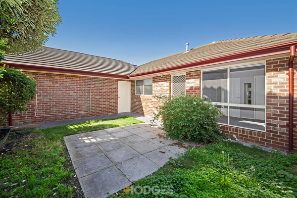 7/131-139 Kinross Avenue Edithvale