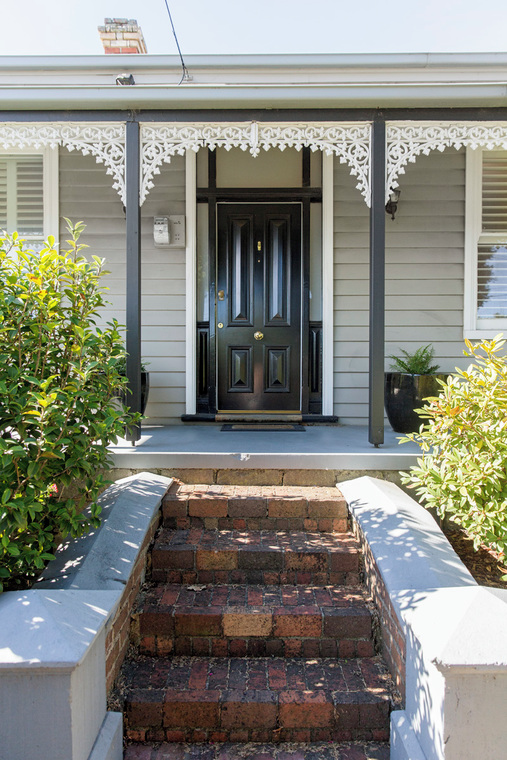 717 Canterbury Road Surrey Hills - Photo 2 717 Canterbury Road Surrey Hills - Photo 2