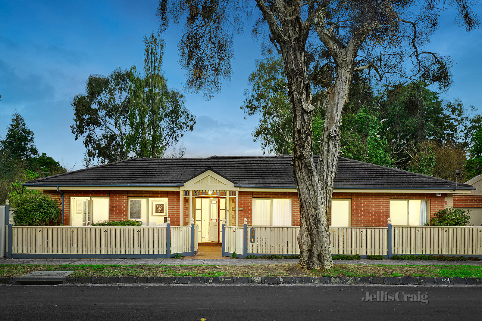 72 Hunter Road, Camberwell - Print Image 1