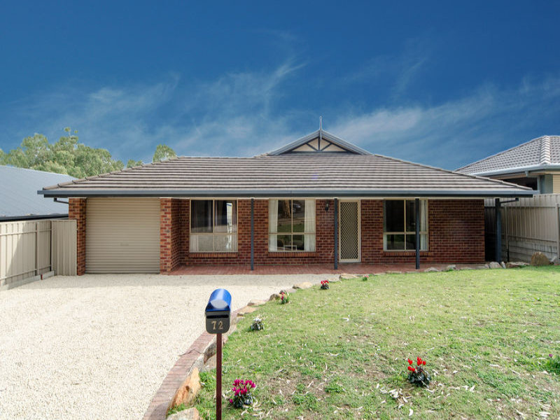 72 Sir James Hardy Way