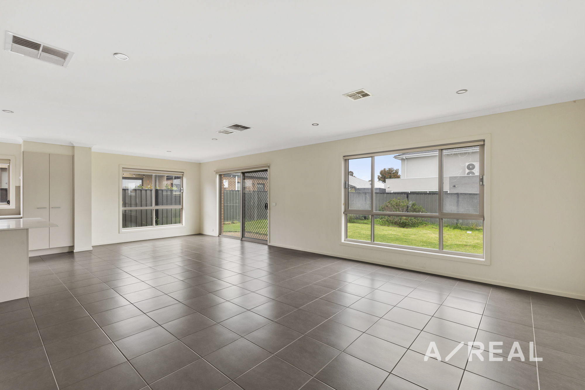 72 Sustainable Drive, Craigieburn VIC 3064 