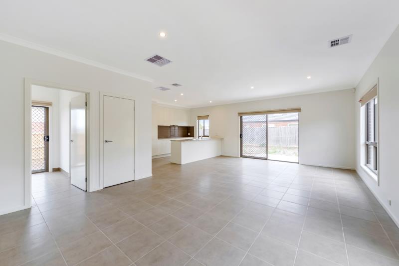 74 Carmen Road, Point Cook VIC 3030 