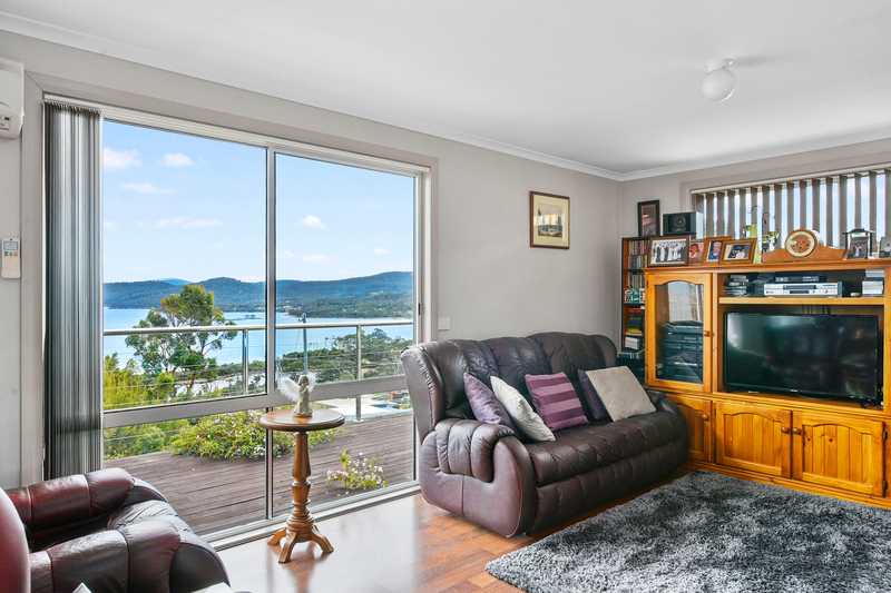 74 Lagoon Road, White Beach, TAS, 7184