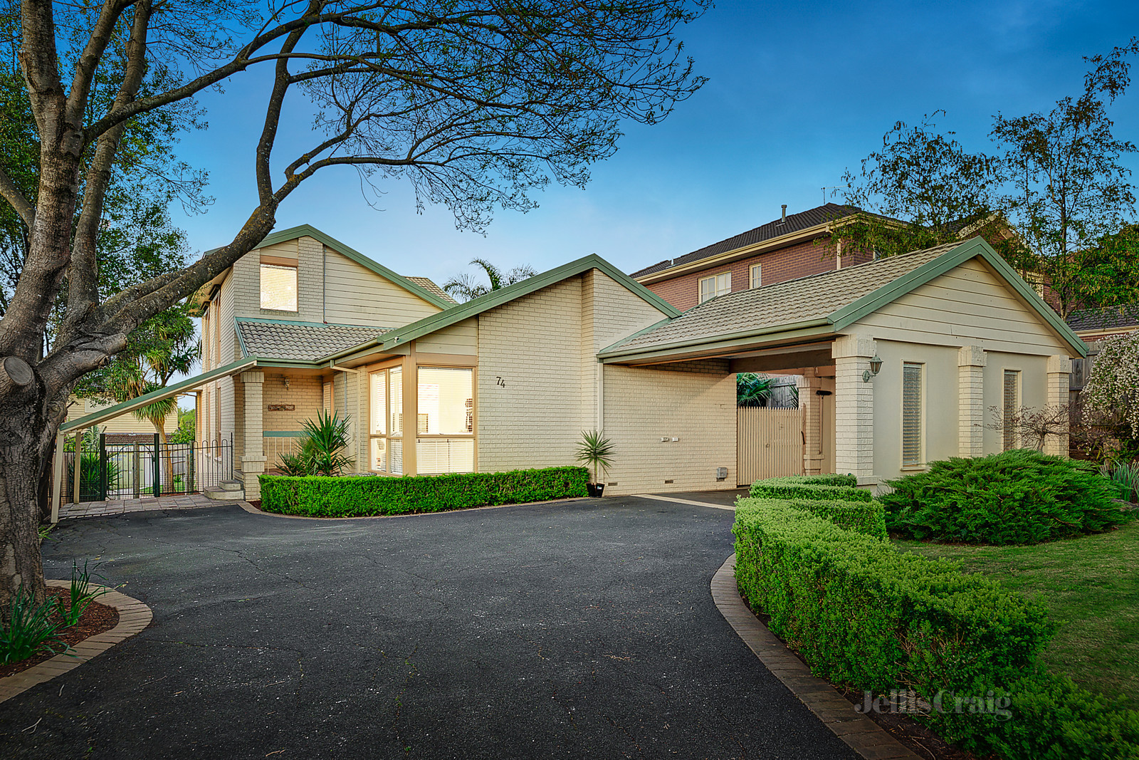 74 Partridge Way, Mooroolbark
- Print Image 1