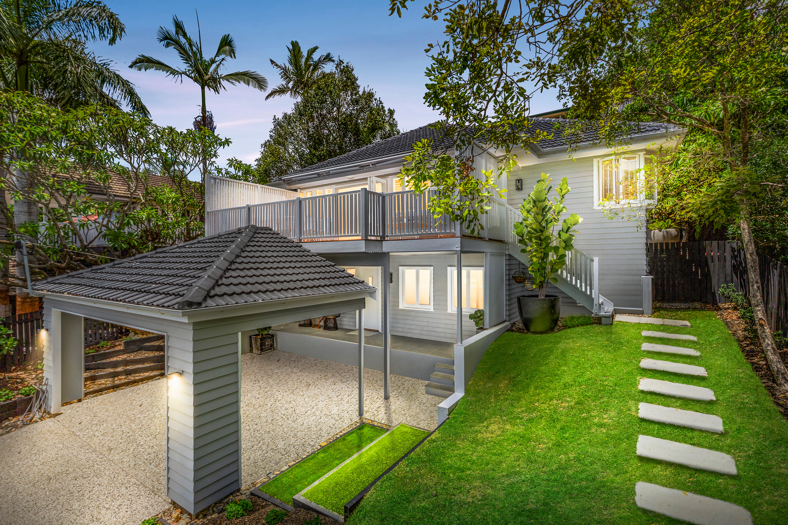 77 Foxton Street, Seven Hills QLD 4170